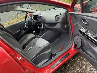 Renault Clio 5drs clima picture 13