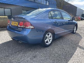 Vaurioauto  passenger cars Honda Civic hybrid sedan 2010/10