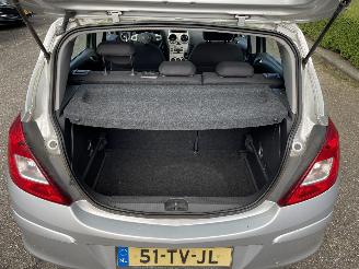 Opel Corsa 1.2 5drs airco picture 14