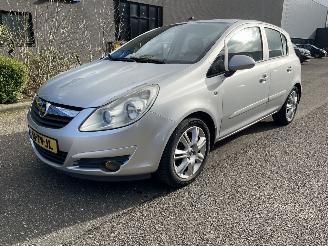 Schadeauto Opel Corsa 1.2 5drs airco 2007/5