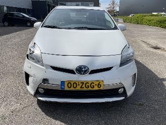 Toyota Prius 1.8 plug in hybrid picture 5