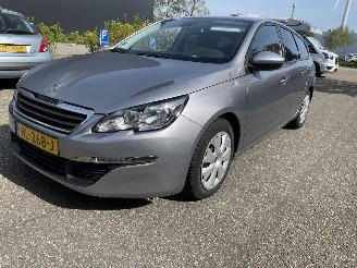 Schadeauto Peugeot 308 1.6 hdi 2015/10