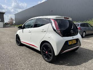 Voiture accidenté Toyota Aygo 5drs x-play 2014/11