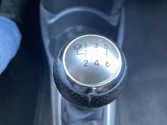 Toyota Yaris 1.3 5drs picture 11