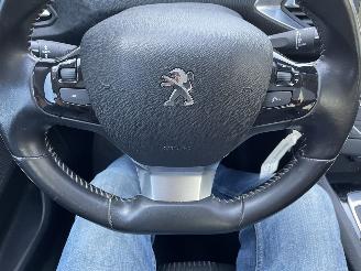 Peugeot 308 1.6hdi 88kw picture 14