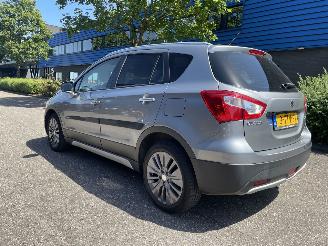 damaged passenger cars Suzuki SX4 1.6 88kw 2014/7