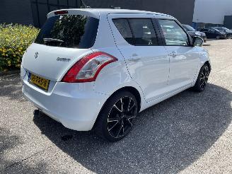 uszkodzony samochody osobowe Suzuki Swift 1.2 5drs 2011/10