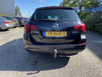 Opel Astra 1.4 Cosmo picture 2