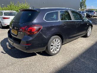 Opel Astra 1.4 Cosmo picture 3