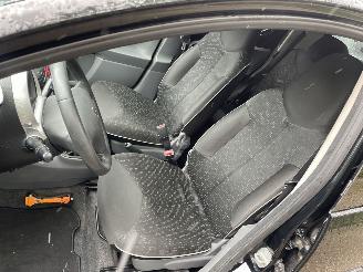 Peugeot 107 5DRS AIRCO picture 8