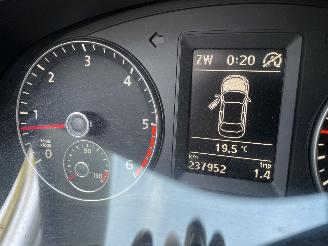 Volkswagen Jetta 1.6 tdi 77kw picture 12