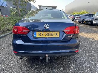 Volkswagen Jetta 1.6 tdi 77kw picture 2