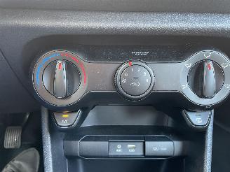 Kia Picanto 1.0 5drs airco picture 14
