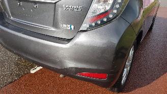 Toyota Yaris 1.5 FULL HYBRID DYNAMIC picture 3