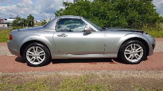 krockskadad bil auto Mazda MX-5 HARDTOP 2011/7