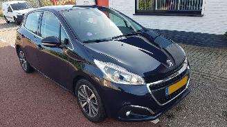 Peugeot 208 Tech Edition 110PK picture 2