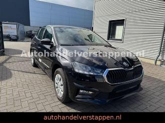 škoda osobní automobily Skoda Fabia Selection DAB+ Klima R-Cam 2024/7