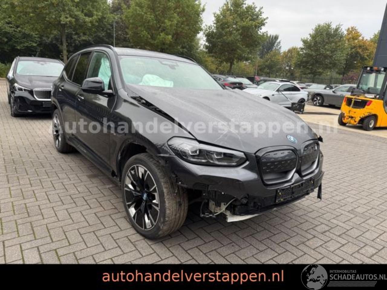 BMW iX3 210KW 80KWH M-Sport 20'' HUD AHK