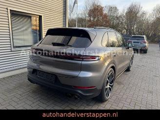 škoda osobní automobily Porsche Cayenne E-Hybrid Exclusive Design Matric ACC 2024/5