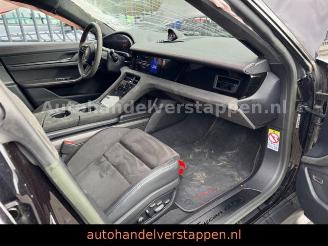 Porsche Taycan Sport Turismo GTS Bose Panorama glass picture 41