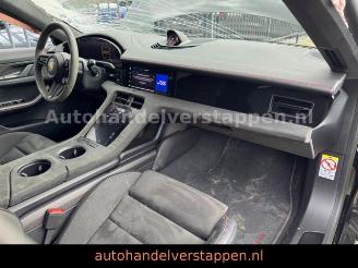 Porsche Taycan Sport Turismo GTS Bose Panorama glass picture 40