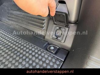 Land Rover Defender 110 X-Dynamic SE 3.0L Diesel 183KW picture 12