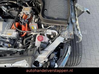 Mercedes EQC 400 4Matic AMG Sport 300KW Grau Magno picture 17