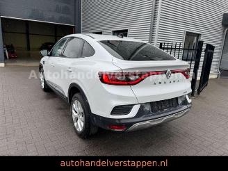 Renault Arkana E-TECH 1.6L 145 TECHNO picture 2