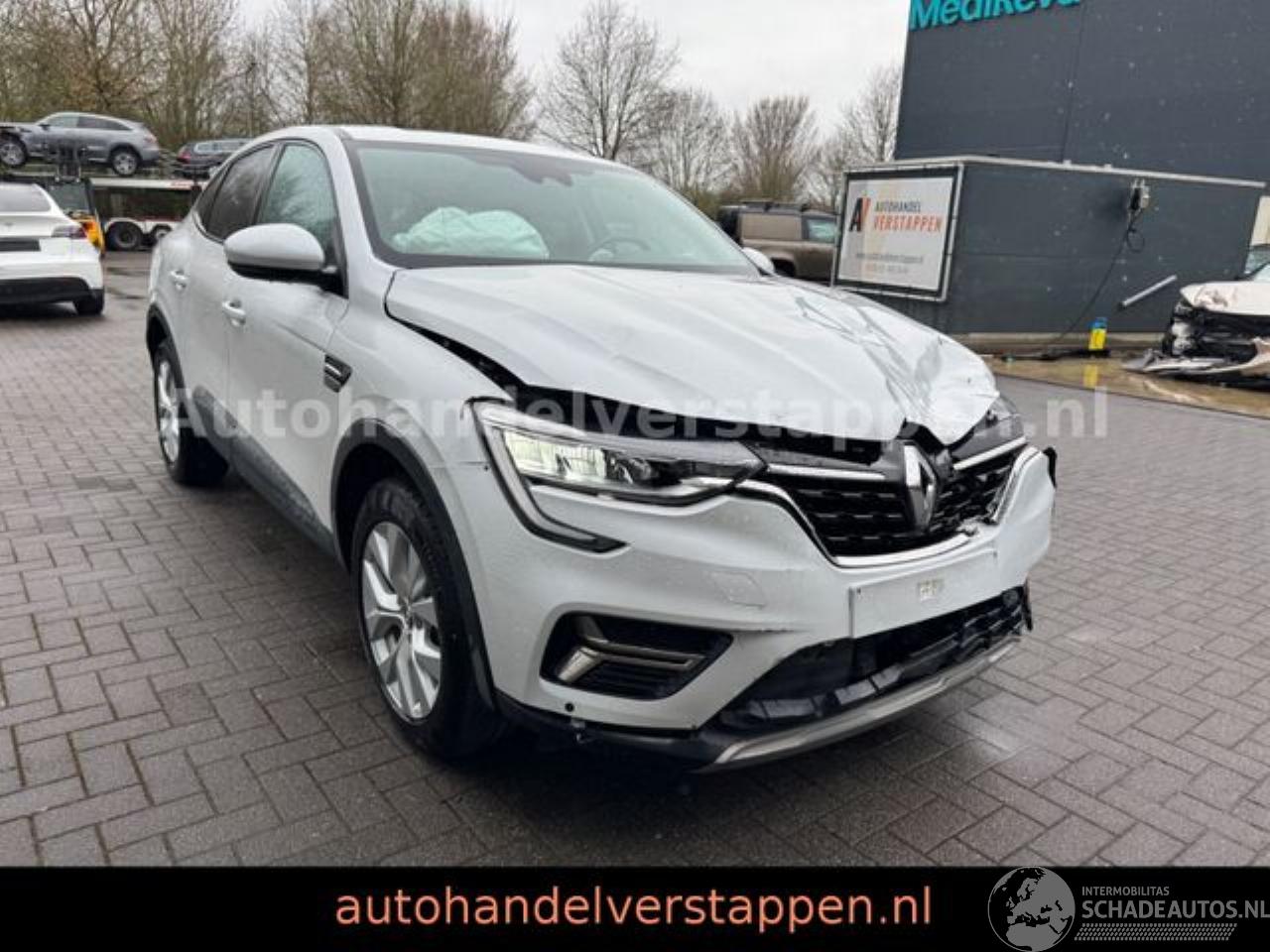 Renault Arkana E-TECH 1.6L 145 TECHNO