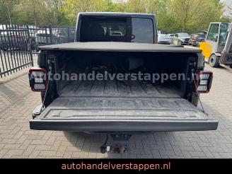 Jeep Gladiator Launch Edition 4WD Pick up picture 13