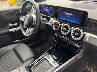 Mercedes EQB 250+ Urban 71KWH Progressive picture 1