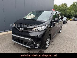 uszkodzony samochody osobowe Toyota ProAce L2 Kasten Comfort 106 kW D-4D KAT 2023/12