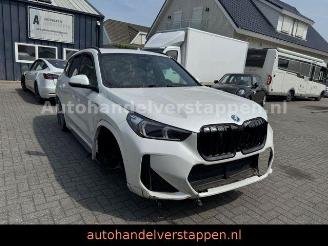 Vaurioauto  passenger cars BMW X1 xDrive30e M Sport HUD Pano Harman VOLL 2023/3