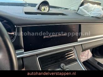 Porsche Panamera Sport Turismo 4 E-Hybrid Platinum Editi picture 19