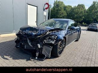 Porsche Panamera Sport Turismo 4 E-Hybrid Platinum Editi picture 6