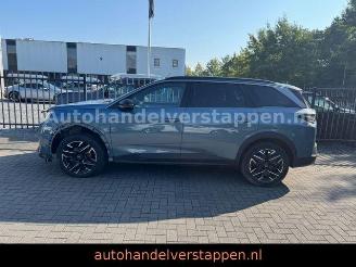 Peugeot 5008 Hybrid 136 GT Panorama 7-Sitzer picture 4