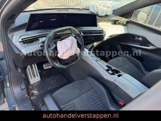 Peugeot 5008 Hybrid 136 GT Panorama 7-Sitzer picture 16
