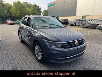 Auto incidentate Volkswagen Tiguan Life TSI 110KW CarPlay LED 2021/8