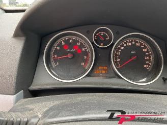 Opel Astra Astra H (L48), Hatchback 5-drs, 2004 / 2010 1.6 16V Twinport picture 14