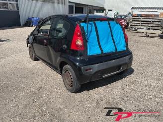 Peugeot 107 107, Hatchback, 2005 / 2014 1.0 12V picture 4