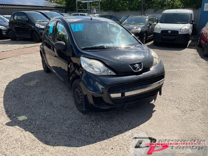 Peugeot 107 107, Hatchback, 2005 / 2014 1.0 12V