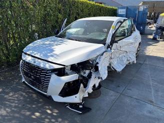 Autoverwertung Peugeot 208 208 II (UB/UH/UP), Hatchback 5-drs, 2019 1.2 Hybrid 100 2025/4