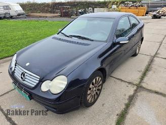 Mercedes C-klasse C Sportcoupe (C203), Hatchback, 2000 / 2008 1.8 C-200K 16V picture 2