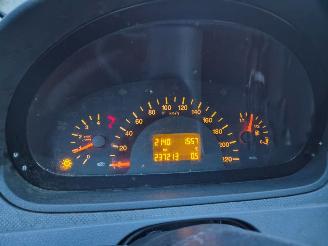 Mercedes Vito 2.2 111 CDI  Diesel 2.148cc 80kW picture 8