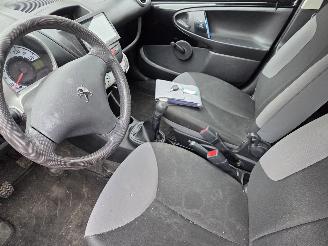Peugeot 107  picture 8