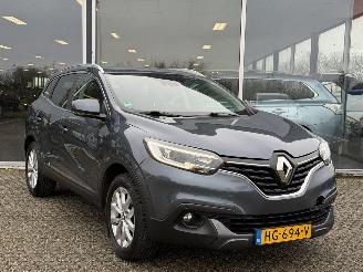 skadebil auto Renault Kadjar 1.2 TCe Intens Bose NAP 2015/10