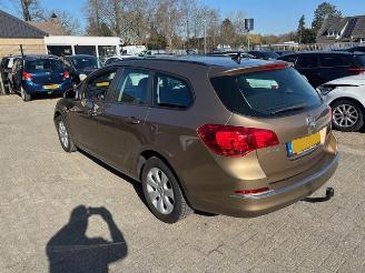 skadebil auto Opel Astra 1.4 Turbo Business+ 2013/3