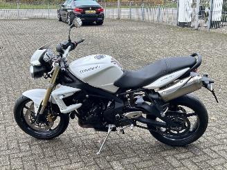 Triumph Street Triple 675 picture 6