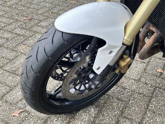 Triumph Street Triple 675 picture 14
