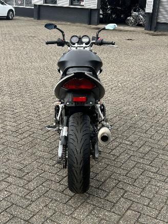 Suzuki Bandit 650 GSF Naked ABS picture 4